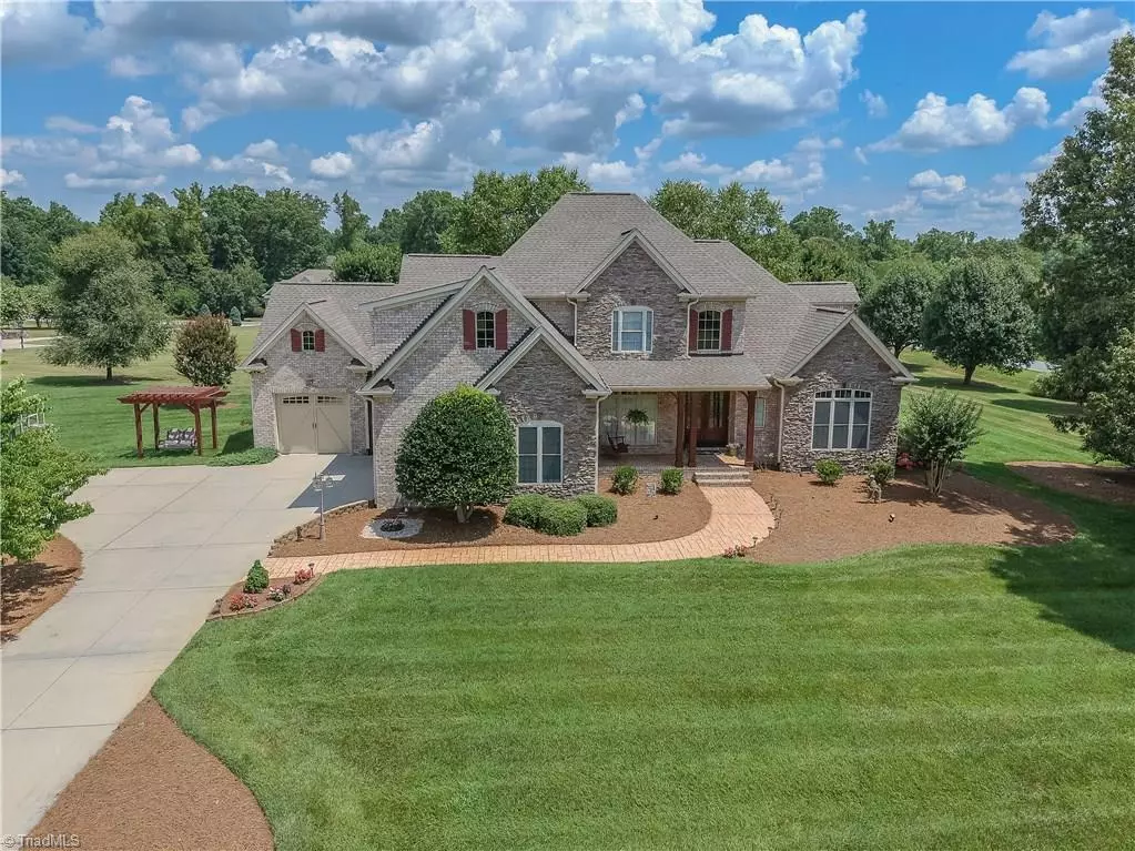 Summerfield, NC 27358,106 Feathery CT