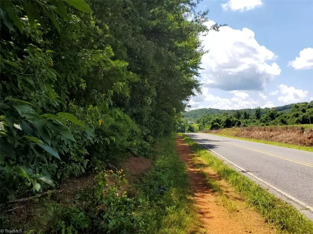 Hamptonville, NC 27020,0 Rob RD