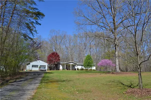 Stoneville, NC 27048,828 Whetstone Creek RD