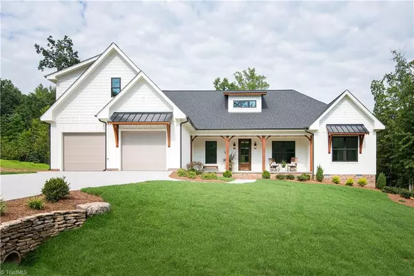 2519 Rivers Edge RD, Summerfield, NC 27358