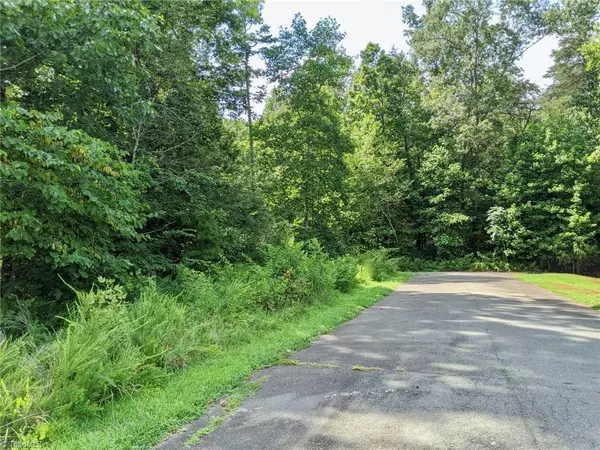 3296 Muskrat TRL, Burlington, NC 27215