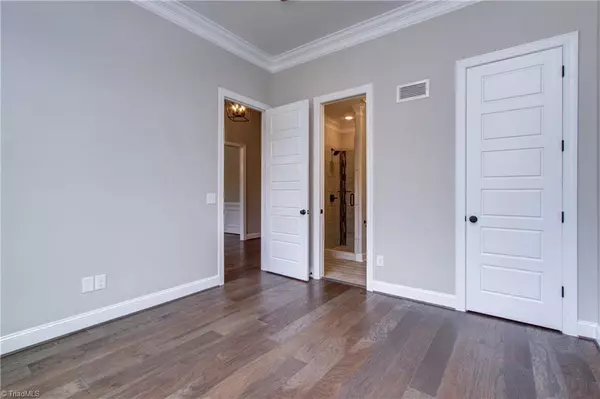 Oak Ridge, NC 27310,8610 Lathans TRL