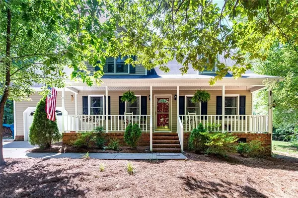 8111 Windspray DR, Summerfield, NC 27358