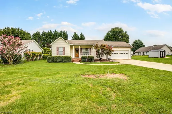 118 Cloister DR, Mocksville, NC 27028