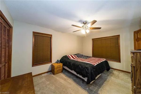 Belews Creek, NC 27009,8130 Belews Creek RD