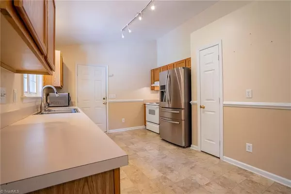 Oak Ridge, NC 27310,8206 Daltonshire DR