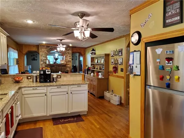 Belews Creek, NC 27009,7270 Blue Water DR