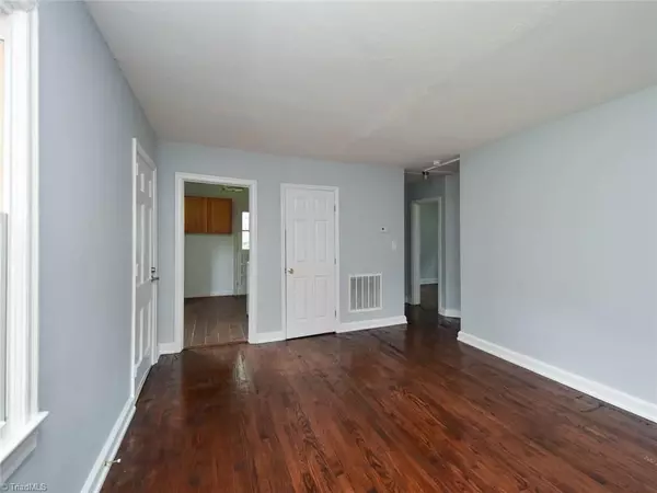 Greensboro, NC 27408,302 Crestwood DR