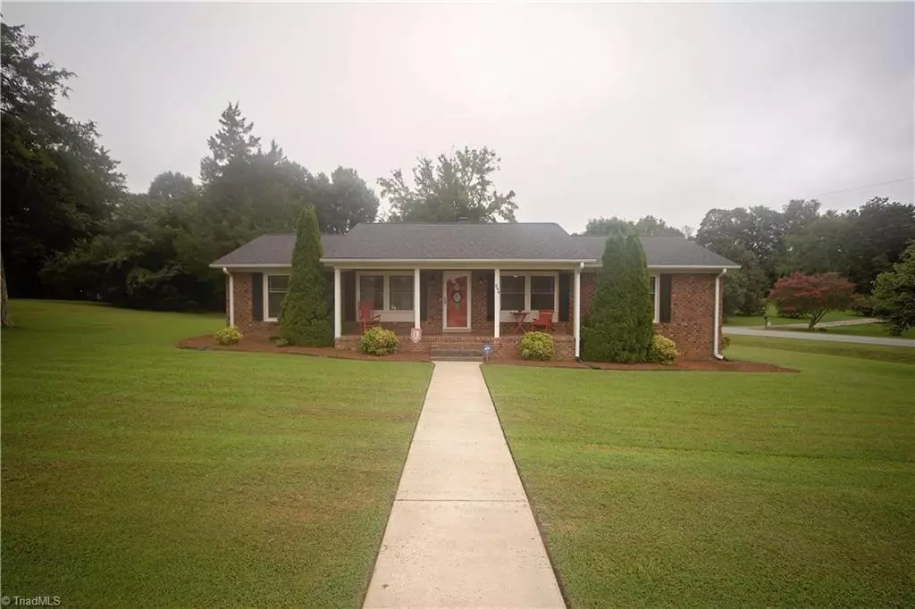 Graham, NC 27253,364 Dixon RD