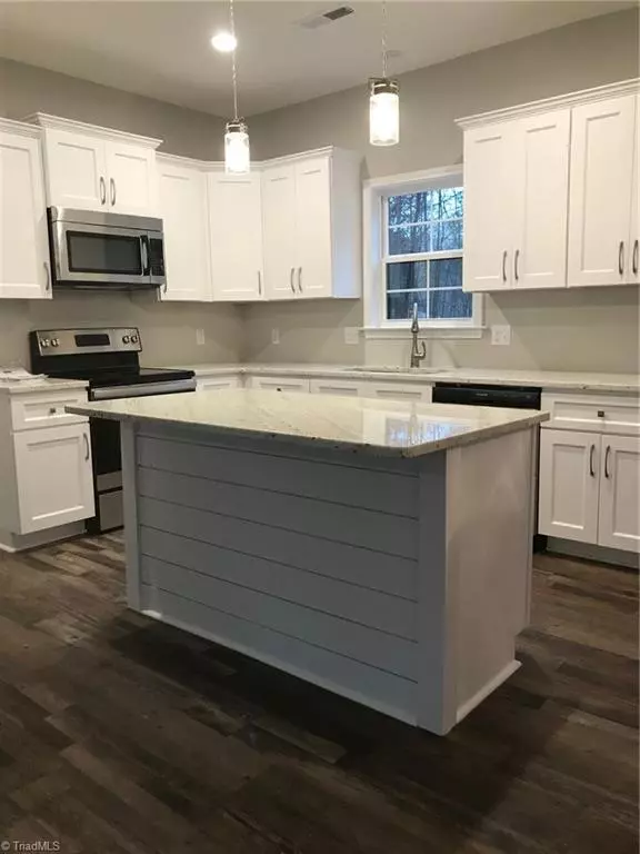 Archdale, NC 27263,101 Lynn DR