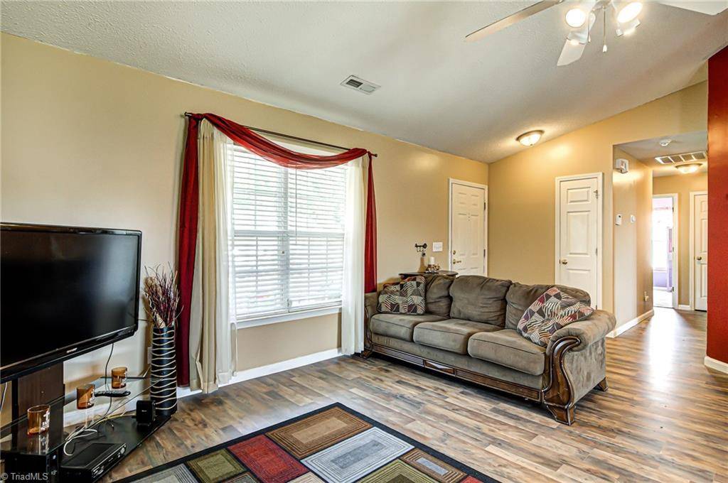 Greensboro, NC 27406,1802 Antler CT