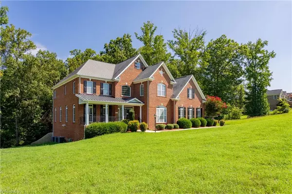 Oak Ridge, NC 27310,8606 Yvonne CT