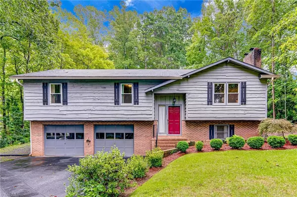 222 Faye CT, King, NC 27021