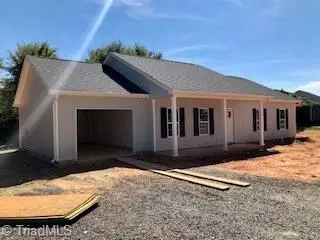 Mocksville, NC 27028,530 Deadmon RD