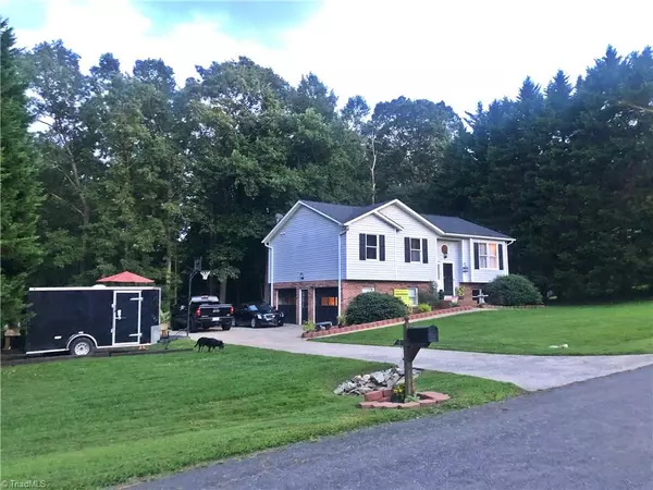 Mount Airy, NC 27030,184 Oak Ridge PL