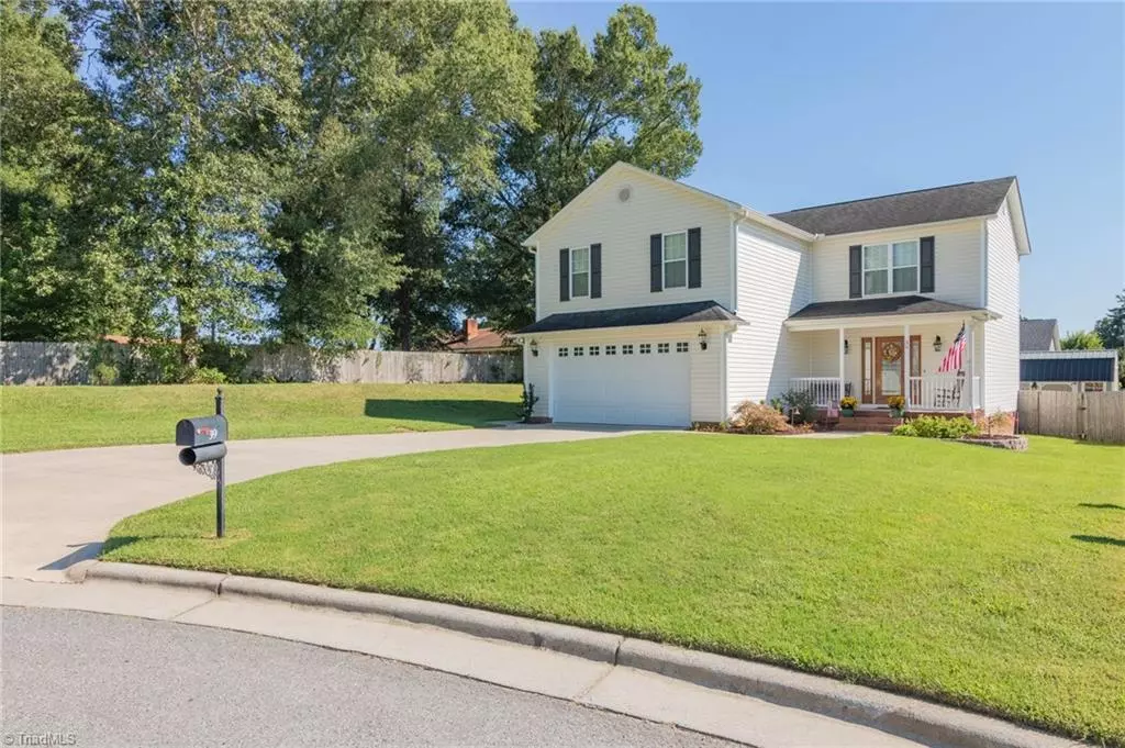 Thomasville, NC 27360,39 Emily CT