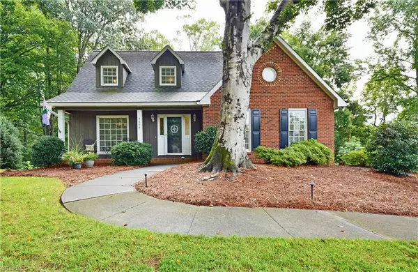 3608 Foxglove DR, Winston Salem, NC 27106