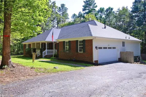 135 Freedom TRL, Chapel Hill, NC 27516