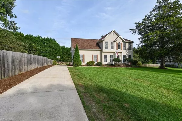 Summerfield, NC 27358,7516 Strawberry RD