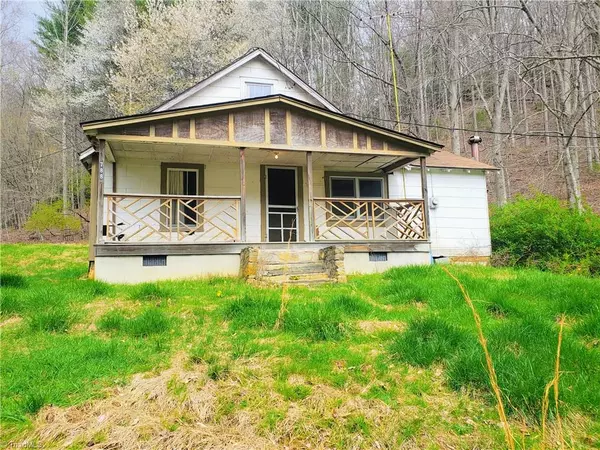 788 Rhymer Branch RD, Deep Gap, NC 28618