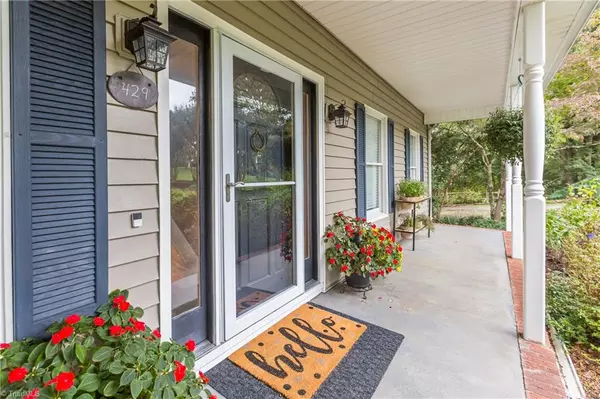 Winston Salem, NC 27107,429 Palace DR