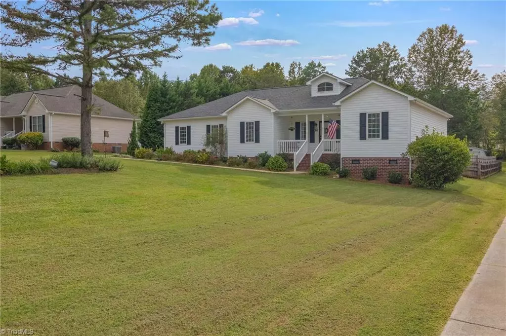 Pleasant Garden, NC 27313,6015 Evelyn LN