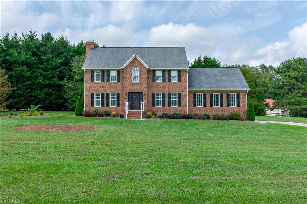 4302 Shaw Farm CIR, Greensboro, NC 27406