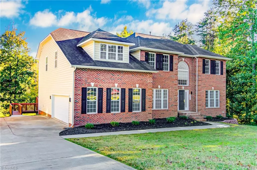 Oak Ridge, NC 27310,8409 Chartwell DR