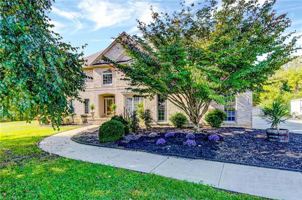 5401 Leytonstone CT, Oak Ridge, NC 27310