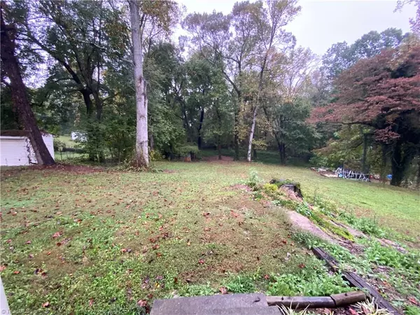 East Bend, NC 27018,209 Brewer CIR