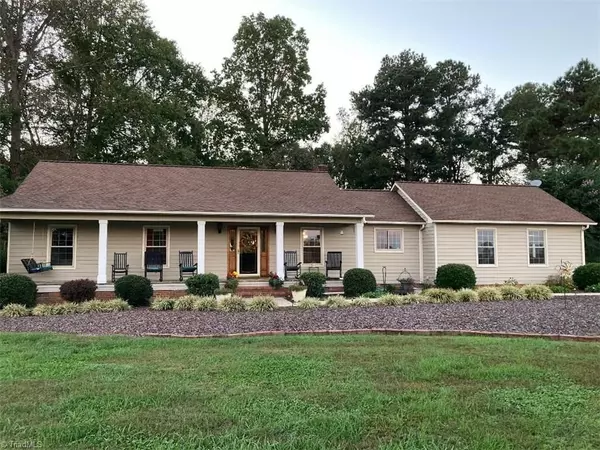 2448 Jason RD, Star, NC 27356