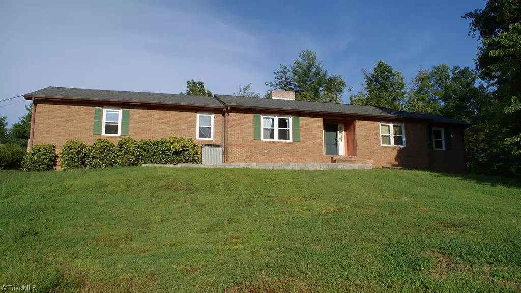 5869 W NC HWY 268, Wilkesboro, NC 28697