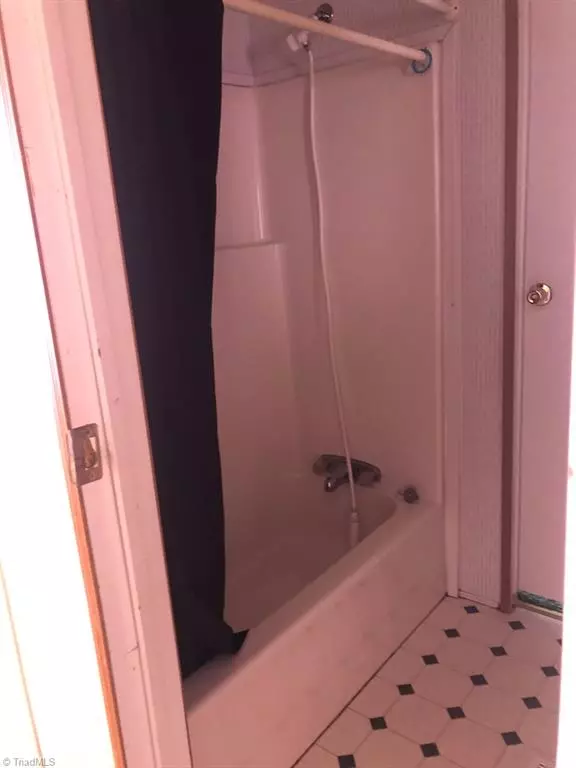 Millers Creek, NC 28651,198 Roten Ln