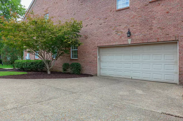 Nashville, TN 37221,5004 Traceway Dr