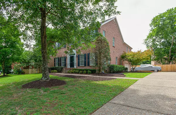 Nashville, TN 37221,5004 Traceway Dr