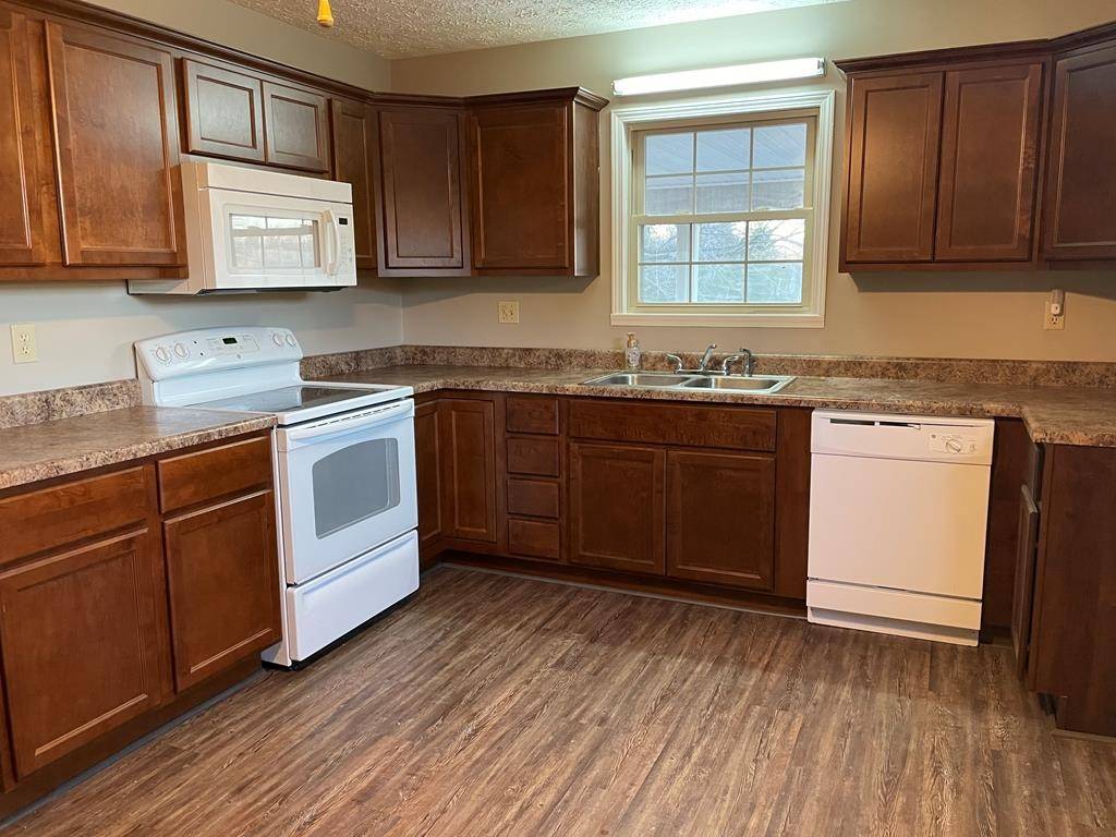 Hopkinsville, KY 42240,3640 Woodburn Hay Rd