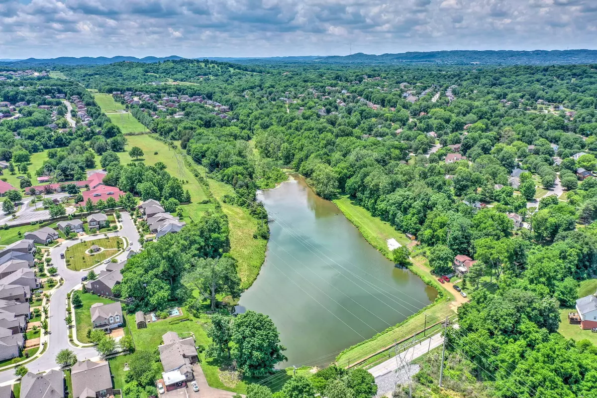 Brentwood, TN 37027,5961 Cloverland Dr