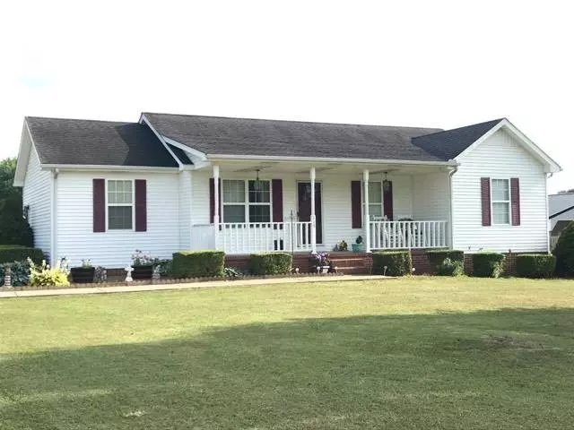 Lafayette, TN 37083,115 Joyce Cir