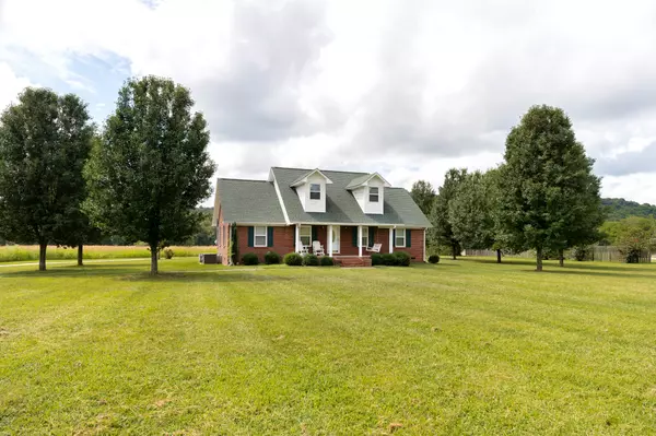 4588 Cornersville Rd,  Lynnville,  TN 38472