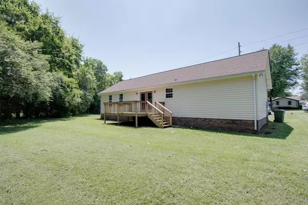 Lebanon, TN 37087,405 Lealand Ln