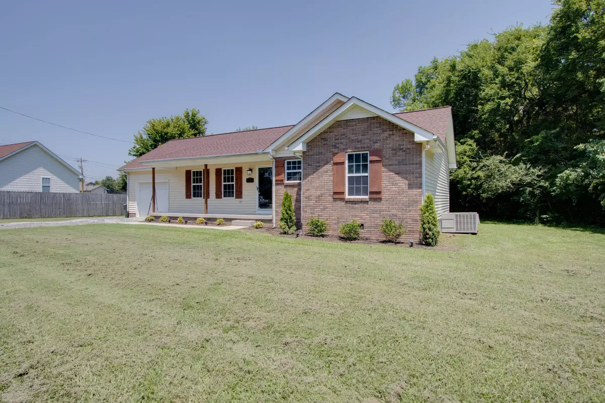 Lebanon, TN 37087,405 Lealand Ln