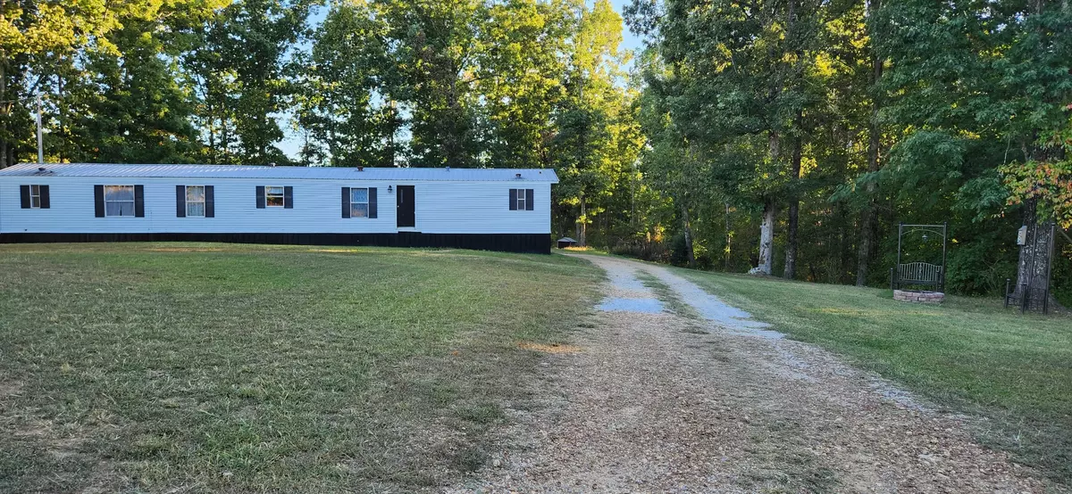 Waverly, TN 37185,465 Bucket Branch Rd