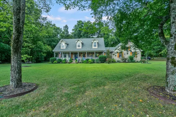 101 Southwinds Dr,  Hermitage,  TN 37076