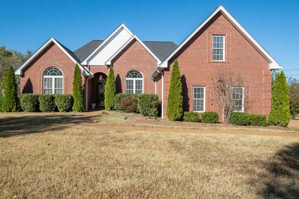 4220 Maxwell Rd,  Antioch,  TN 37013