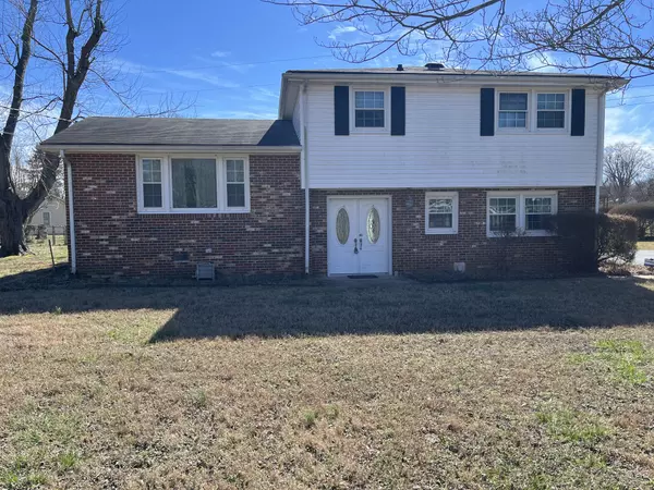 1834 Greerson Ct, Murfreesboro, TN 37130