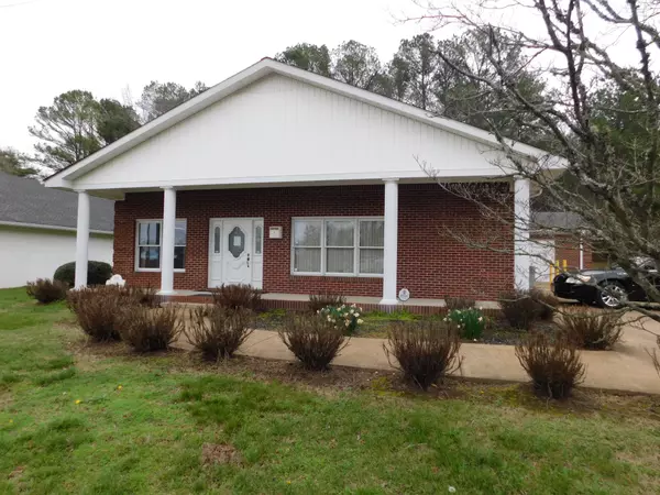 191 S Clydeton Rd, Waverly, TN 37185