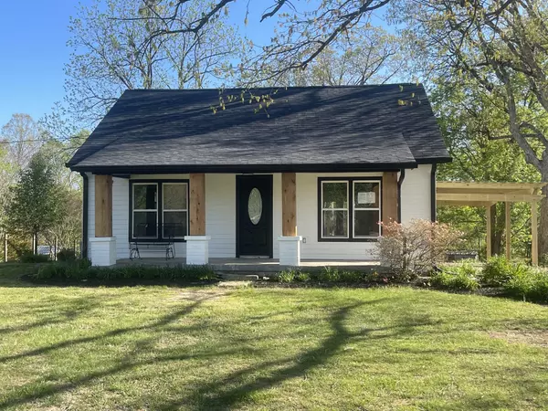 1175 Peter Pond Rd, Ashland City, TN 37015