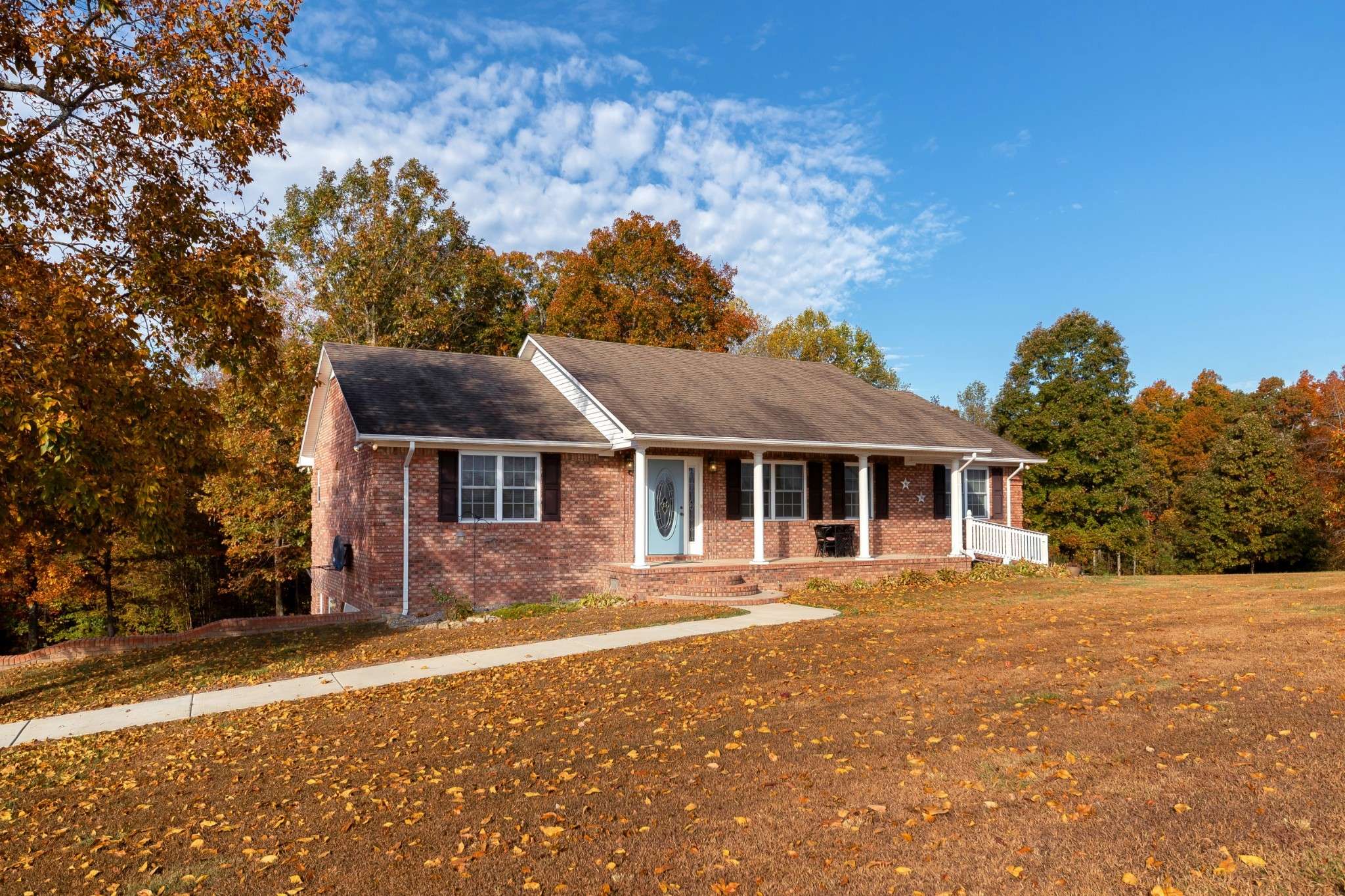 34 Shoally Branch Cir, Leoma, TN 38468