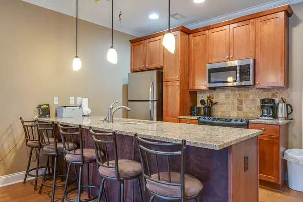 Nashville, TN 37212,2112 Acklen Ave #202