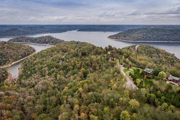 8 Lake Meadow Dr,  Smithville,  TN 37166